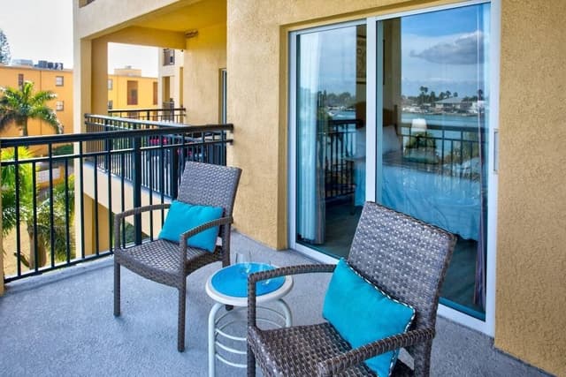 Condo, Multiple Beds (Palms Of Treasure Island #210)
