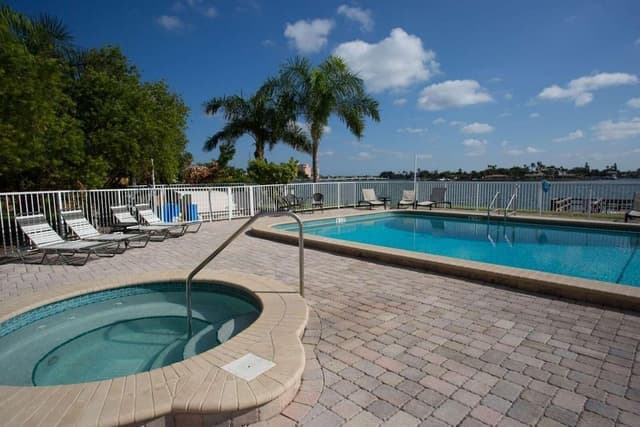 Condo, Multiple Beds (Palms Of Treasure Island #210)
