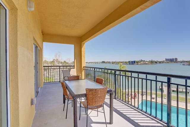 Condo, Multiple Beds (Palms Of Treasure Island #210)