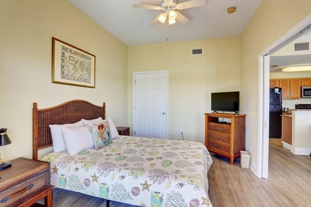 Condo, Multiple Beds (Palms Of Treasure Island #210)