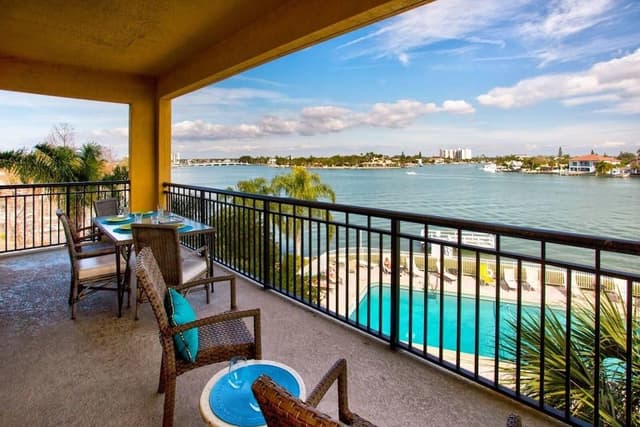 Condo, Multiple Beds (Palms Of Treasure Island #210)