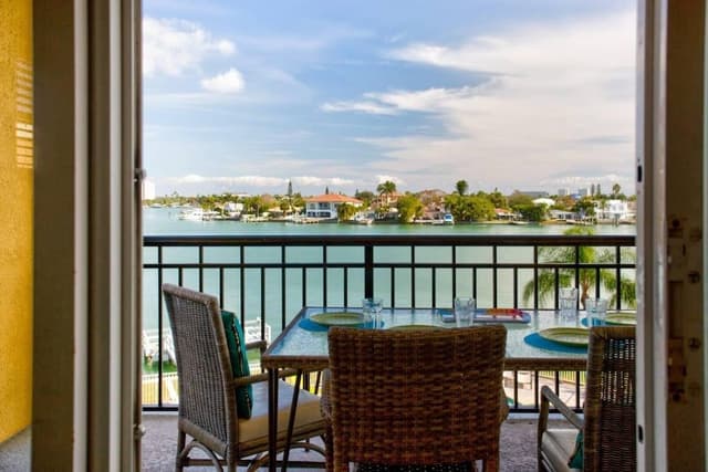 Condo, Multiple Beds (Palms Of Treasure Island #210)