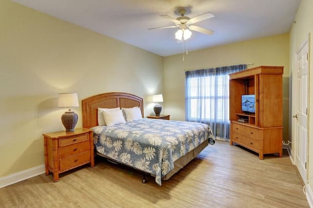 Condo, Multiple Beds (Palms Of Treasure Island #210)