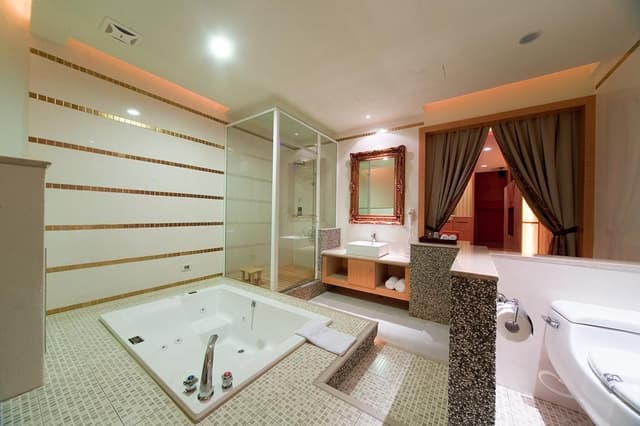 Premier Room - Check-in After 9:00 PM