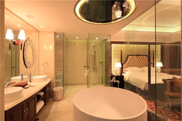 Superior King-Size Room