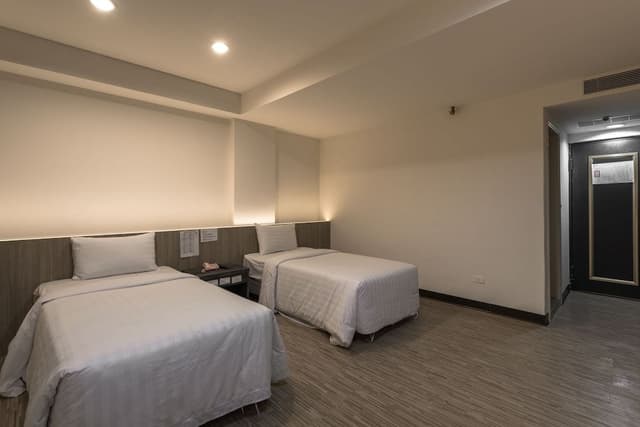 Basic Twin Room