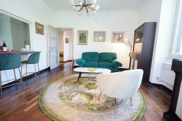 Testaccio Luminous and Large Apartment (Lungotevere Testaccio 30)