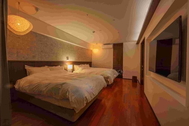 Luxury Suite, 2 Double Beds, Non Smoking, City View