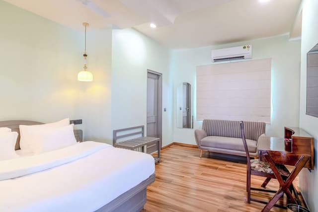 Luxury Double Room, 1 Queen Bed, Balcony