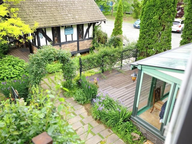 Senior Suite (B)
