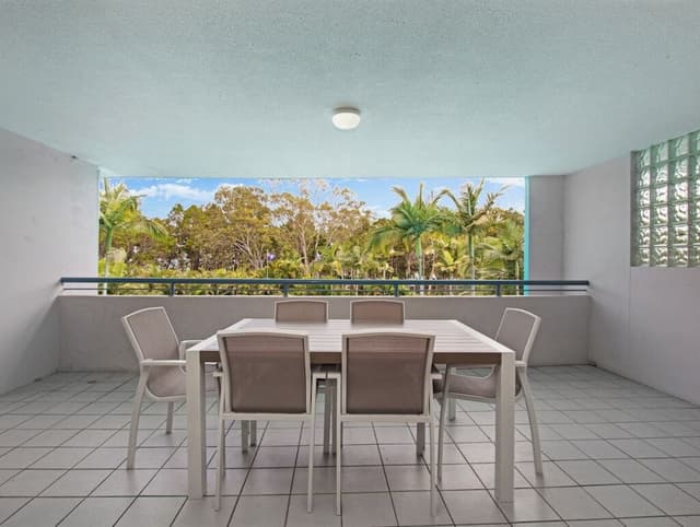 Family Apartment, 2 Bedrooms, Balcony, Partial Ocean View