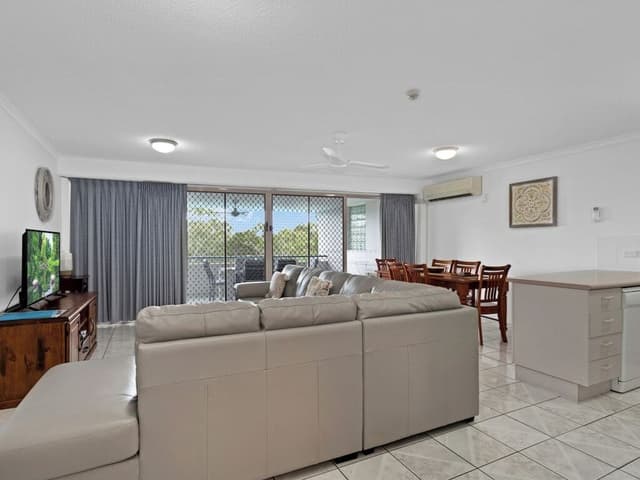 Family Apartment, 2 Bedrooms, Balcony, Partial Ocean View