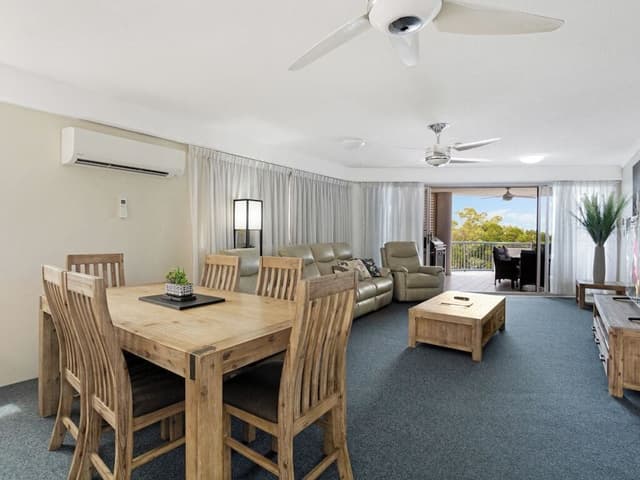 Deluxe Apartment, 3 Bedrooms, Balcony, Partial Ocean View