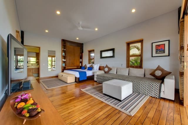 4 Bedrooms Private Pool Villa
