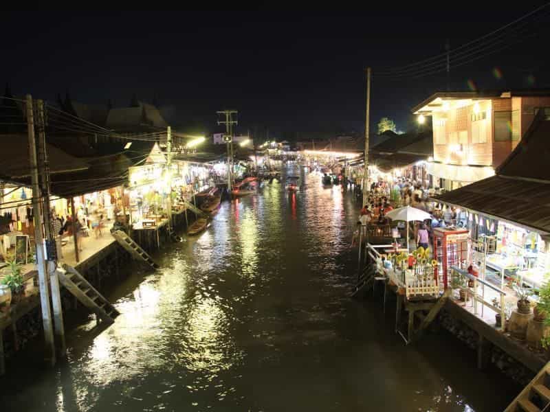 บ้านรัก อัมพวา บ้านรัก อัมพวา