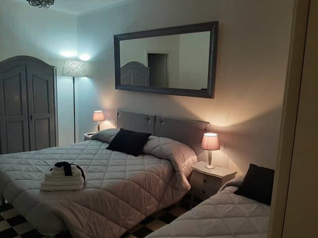Economy Triple Room