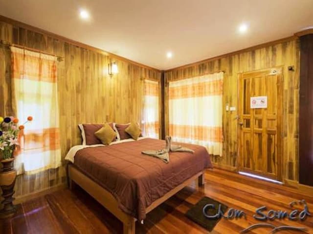 Standard Cottage Room