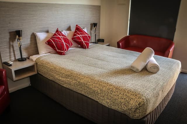 Standard Room, Non Smoking, Kitchenette (Queen Room)
