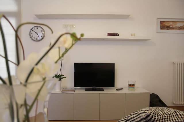 Studio, 1 Queen Bed, Kitchenette (Kensington)