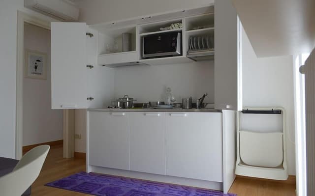 Studio, 1 Queen Bed, Kitchenette (Kensington)
