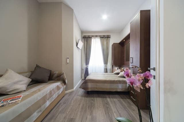 Standard Quadruple Room, Ensuite, City View
