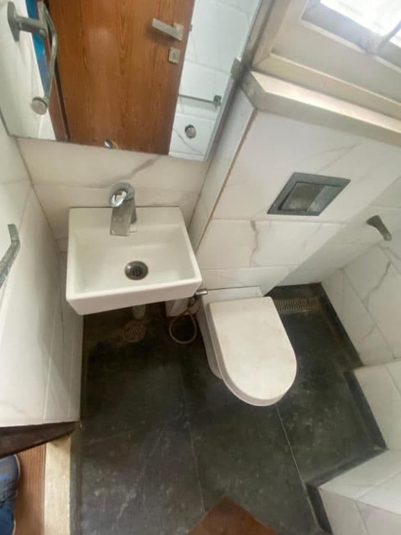 Deluxe Double Room (2 Adults + 1 Child)