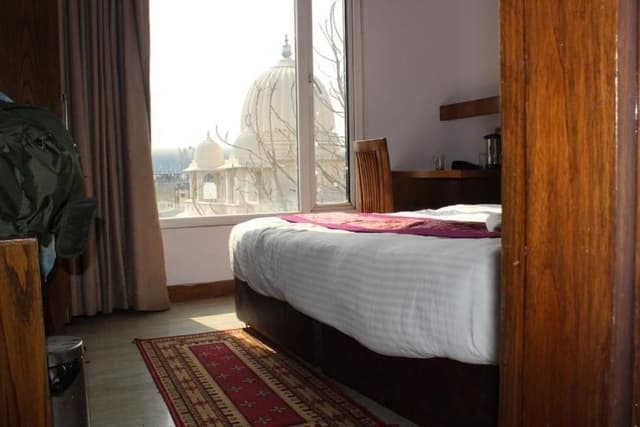 Deluxe Single Room