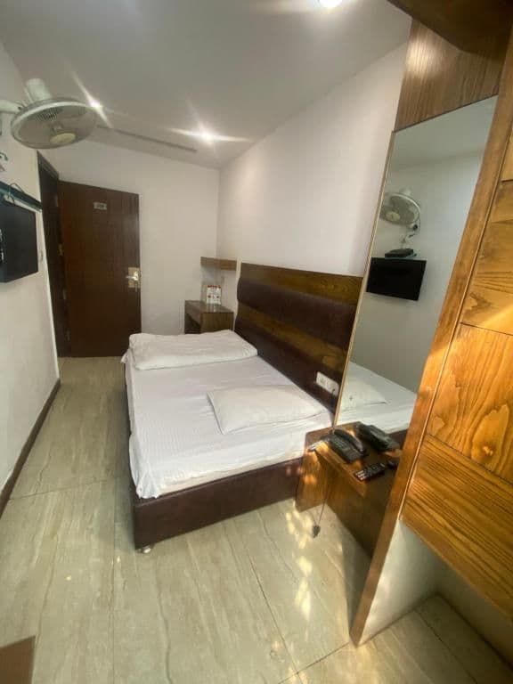 Deluxe Single Room