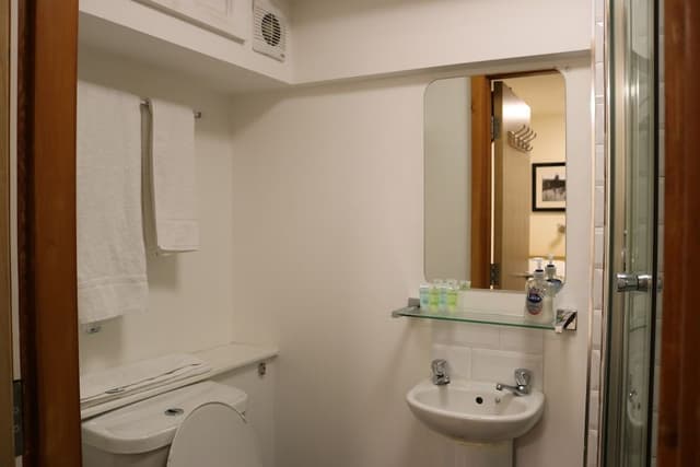 Standard Single Room