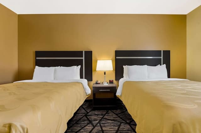 Room, 2 Queen Beds, Non Smoking