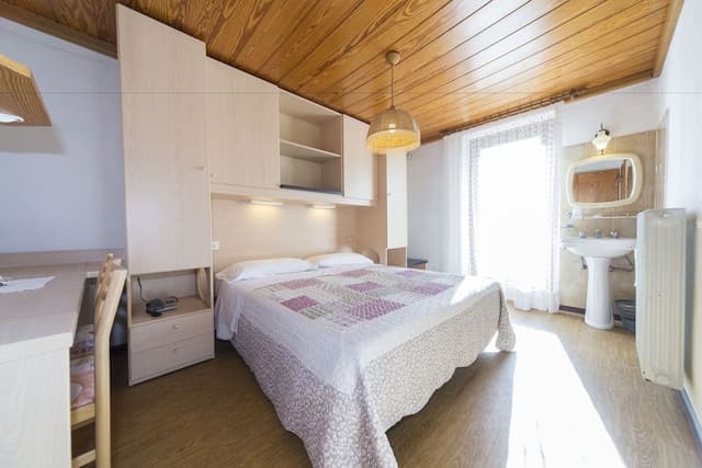 Family Room, Balcony