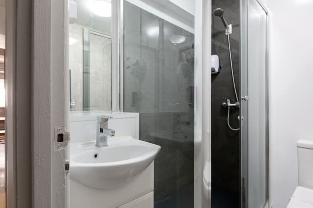 Superior Triple Room, Private Bathroom (Triple Studio)