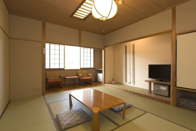 Japanese-Style Room with Shared Bathroom (Stone Oven Course MINORI)