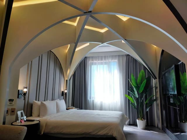 Classic City View Room