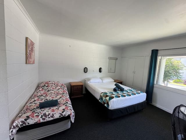 Twin Ensuite Room