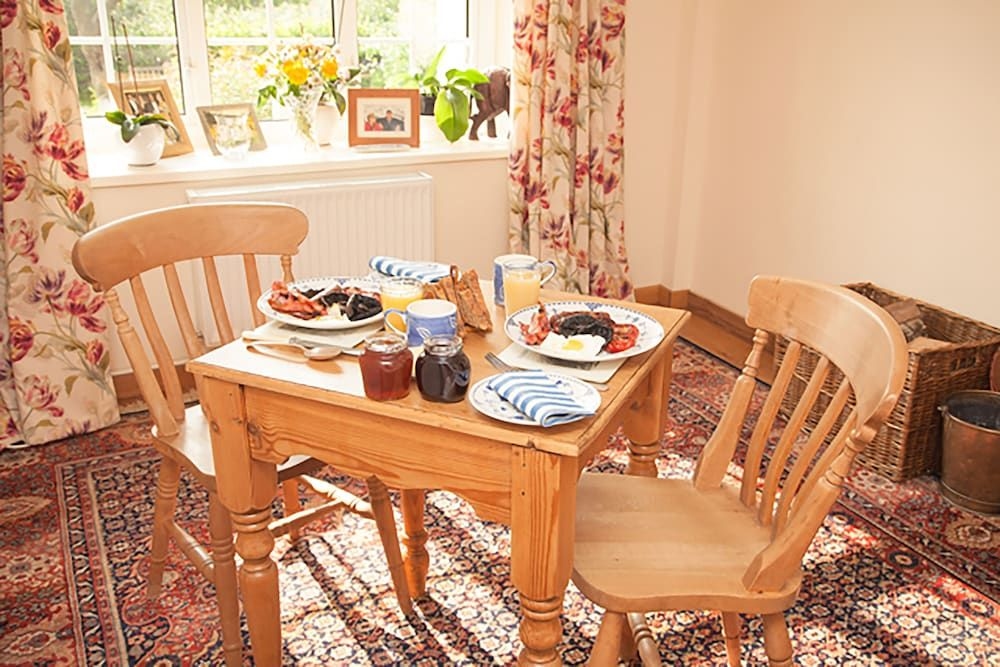 Blackwater Cottage3