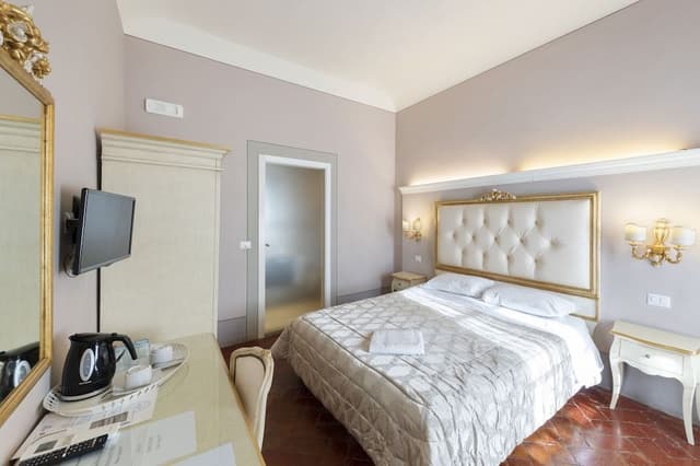 Standard Double or Twin Room (external private bathroom)