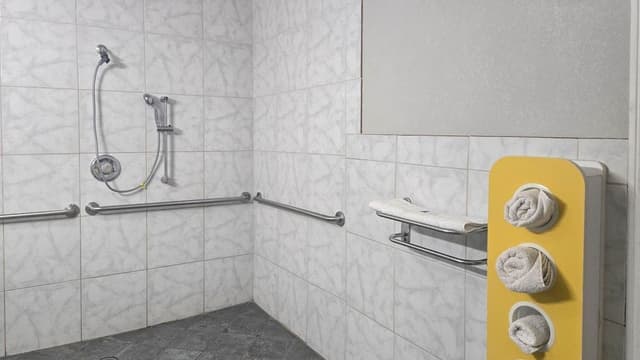 Deluxe Room, 1 Double Bed, Accessible, Non Smoking