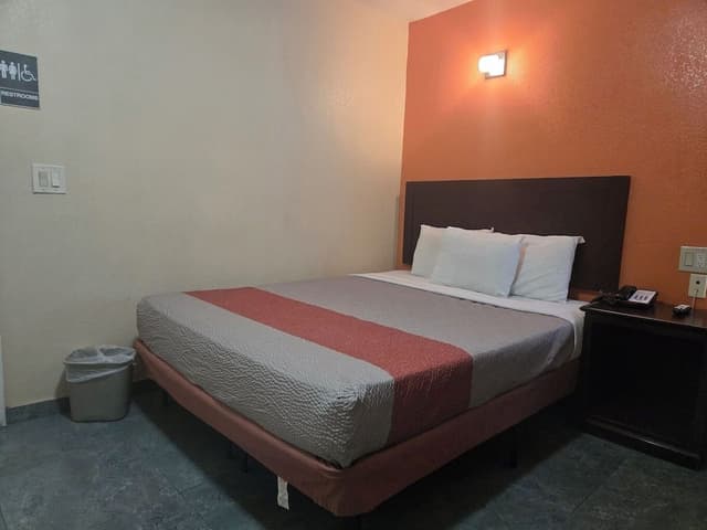 Deluxe Room, 1 Double Bed, Accessible, Non Smoking