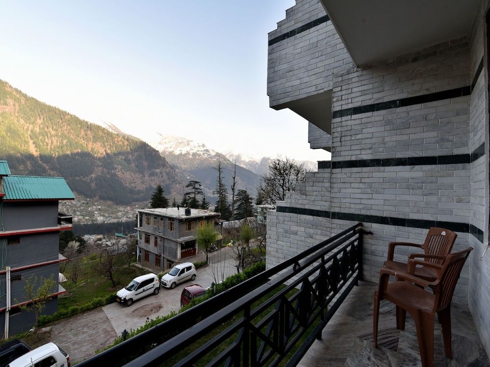 The Manali Lodge0