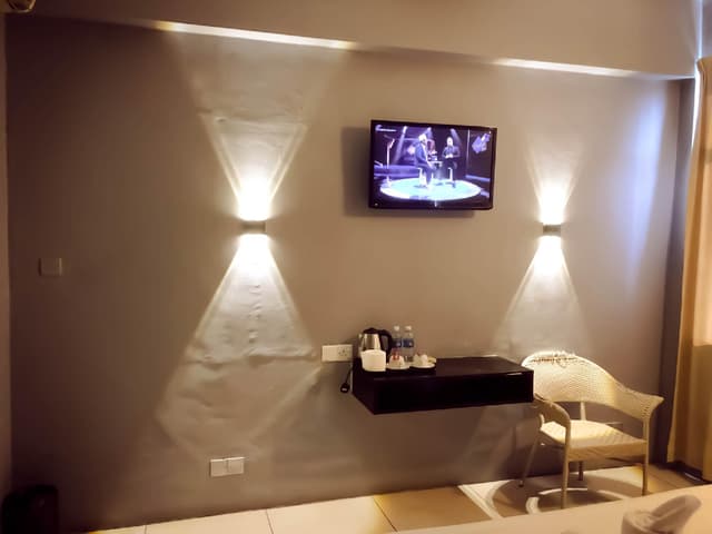 Deluxe Queen Room