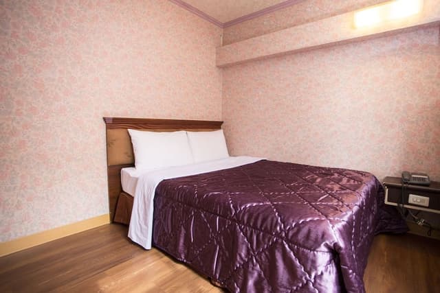 Economy Double Room