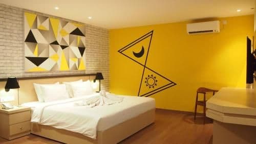 Happy Day Room