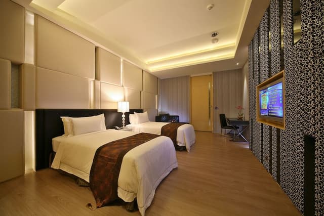 Business Double Room, Hot Tub