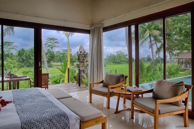 Royal Four Bedroom Pool Villa With Rice Field View