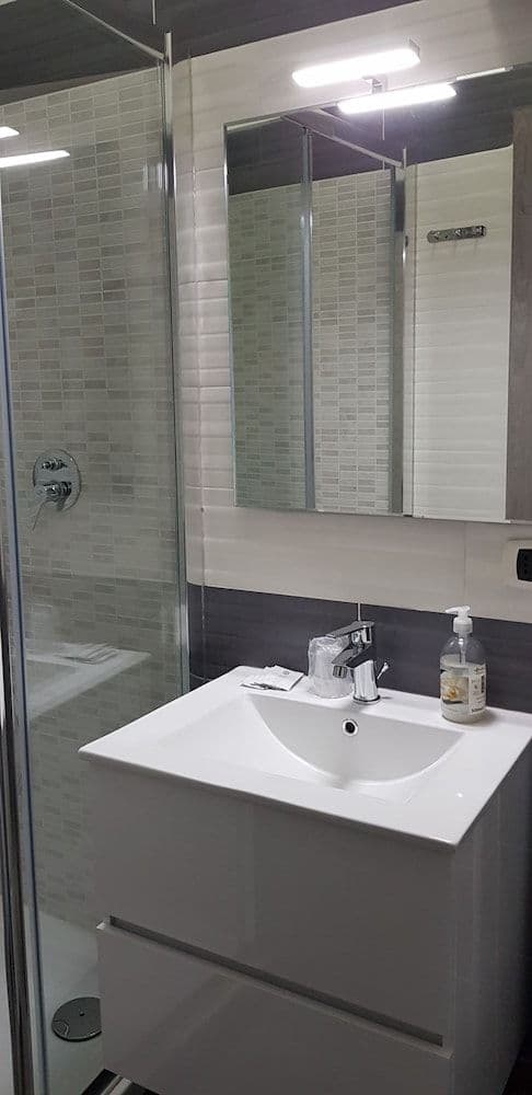 Basic Triple Room