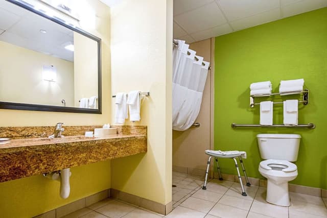 2 Double Beds, Nonsmoking, Accessible