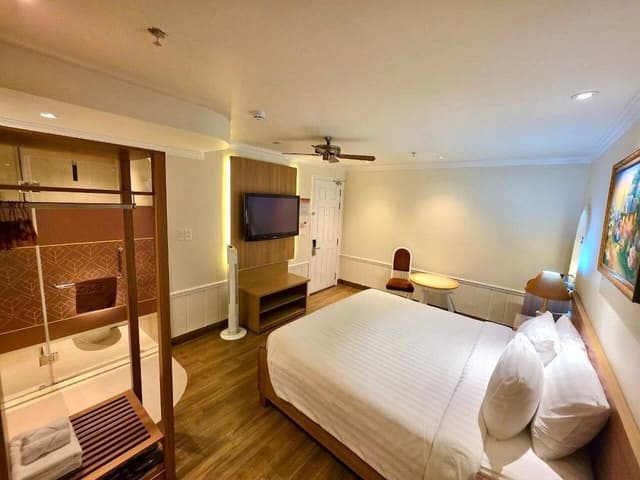 Executive Room