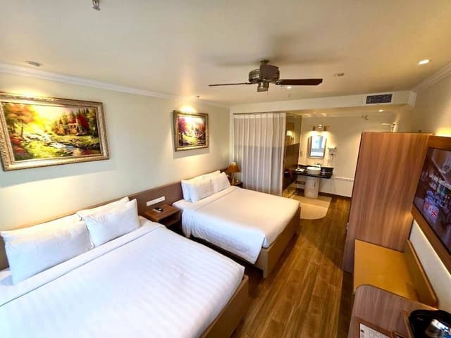 Executive Quadruple Room