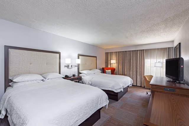 2 QUEEN BEDS NONSMOKING